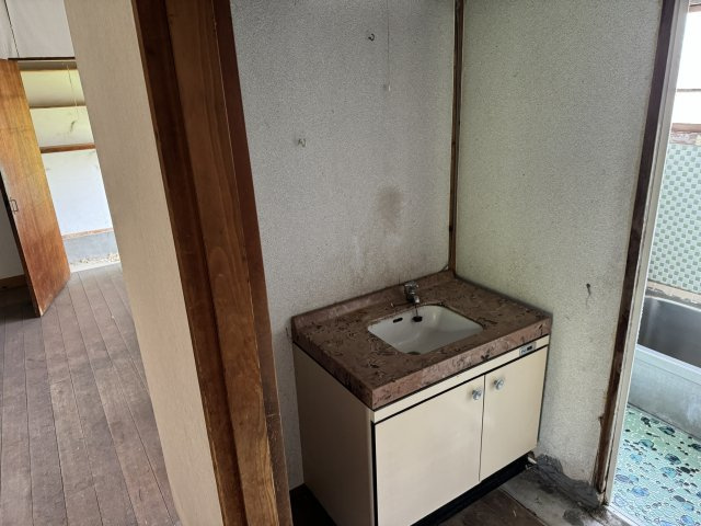 和田町戸建の洗面所|洗面