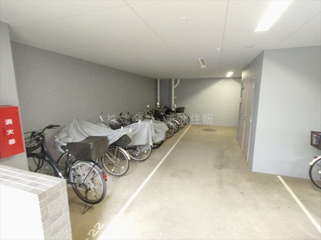 【駐輪場】の画像