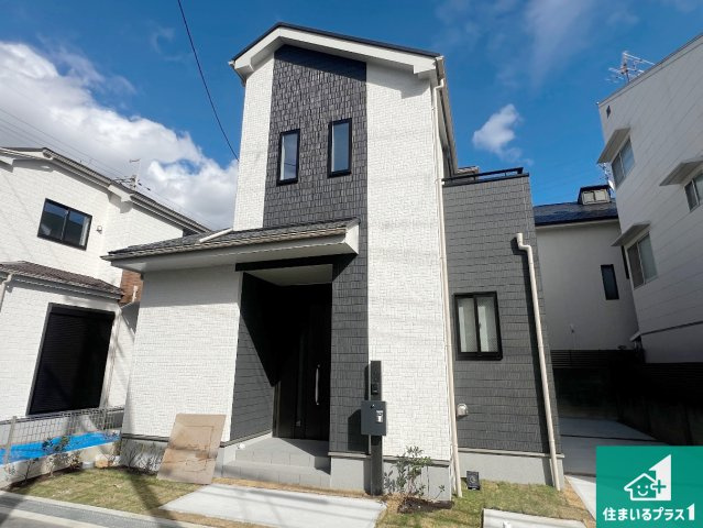 八尾市堤町　新築一戸建ての外観|お客様に長く安心して住んでいだだける事にこだわった家づくり！住んでからのアフターサービスにもしっかりと取り組んでいます！