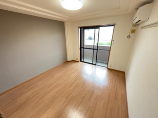 【居間・リビング】 | シャルマン・中島 | キッチン除いて7.5帖