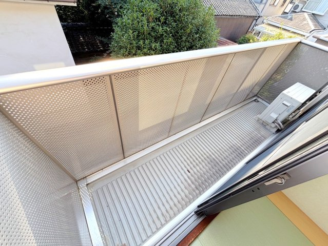 ラ・メゾン・モンテーニュのバルコニー