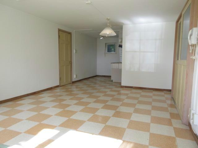 フリーデンハイツの居間・リビング