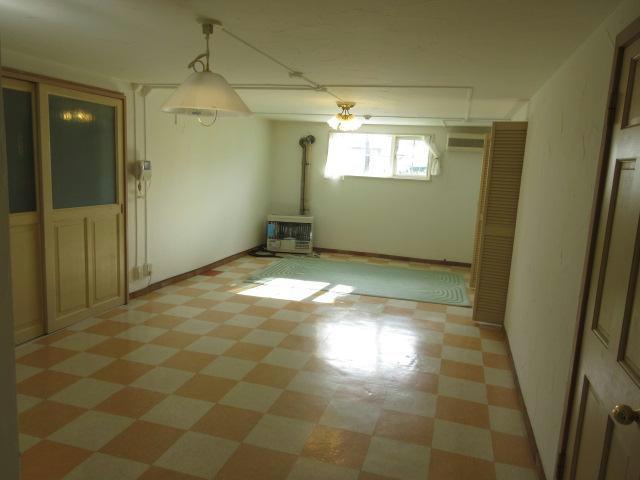 フリーデンハイツの居間・リビング