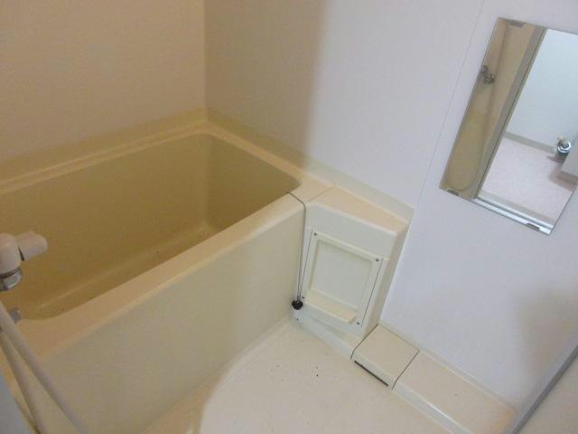 フリーデンハイツの浴室