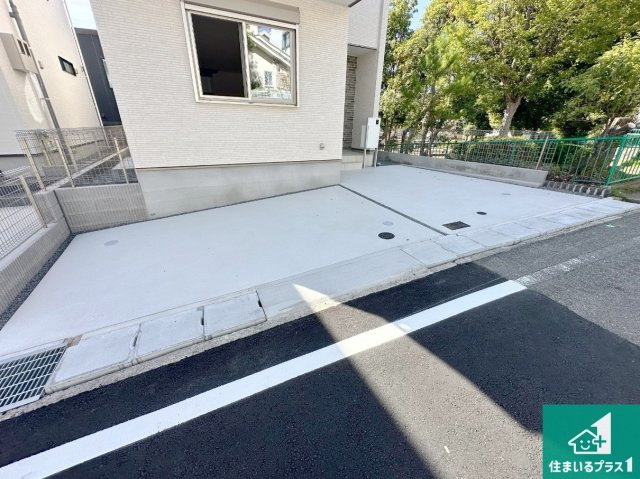 神戸市垂水区塩屋北町　新築一戸建ての駐車場|駐車スペース！散水栓があるので、こまめに愛車を洗えます！