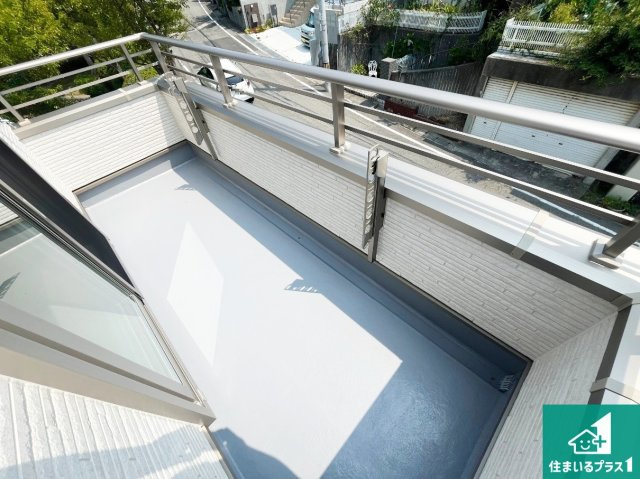 神戸市垂水区塩屋北町　新築一戸建てのバルコニー|日当たりのよいバルコニー！お部屋が開放的に！