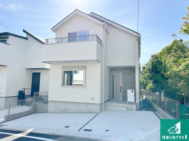 神戸市垂水区塩屋北町　新築一戸建ての外観|安心の10年保証！外観を美しく保ち、雨水で汚れを落とします！気になることがありましたら、お気軽にお問い合わせください！