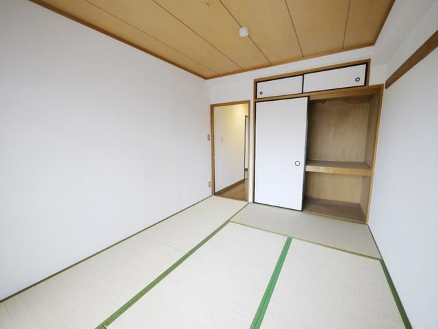 ガーデンヒルズ浦和の和室|フローリングだけでなく、和室もあります