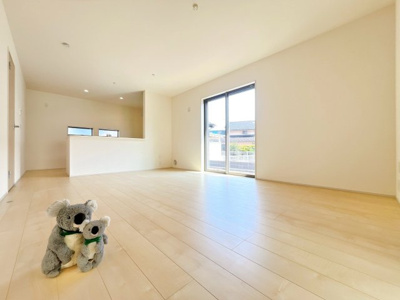 【居間・リビング】 | 前橋市青柳町　新築住宅 | 気がづけば家族が集まって楽しい会話と食事が始まる。皆で笑って過ごす幸せ溢れるリビング。