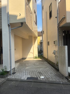 【駐車場】 | 中古一戸建　横浜市泉区和泉中央南 | カースペース