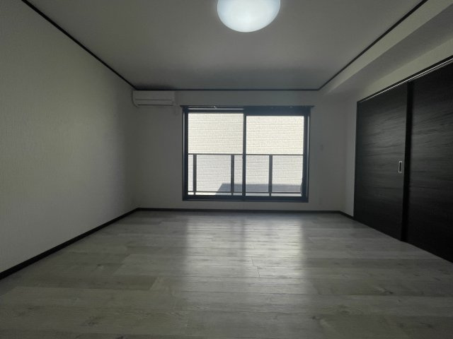 神戸市北区鹿の子台南町１丁目のアパートの居間・リビング