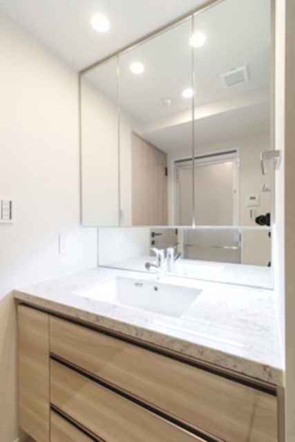 コノート茗荷谷の独立洗面台|※写真は同タイプの別室になります