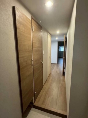 【玄関】 | アベニール幸 | 明るい玄関です