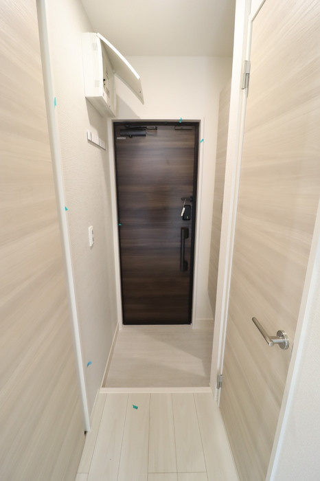 D-ROOM PREMIUM 多磨霊園駅の玄関