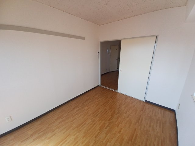 NCKビルの居間・リビング