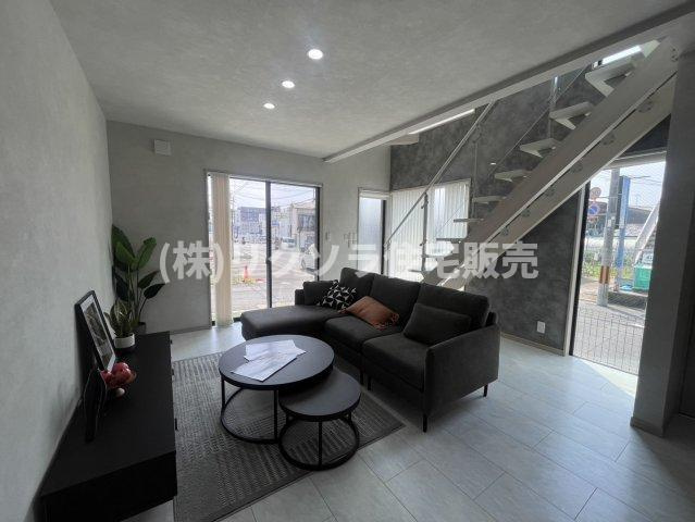 大峰元町２丁目　未入居一戸建ての居間・リビング|LDK20.75帖
■物件内覧・資金計画相談・住宅ローン相談、リフォーム相談、お問合せ受付中■
※当日・翌日のご内覧、ご相談はお電話でのお問合せがスムーズです！