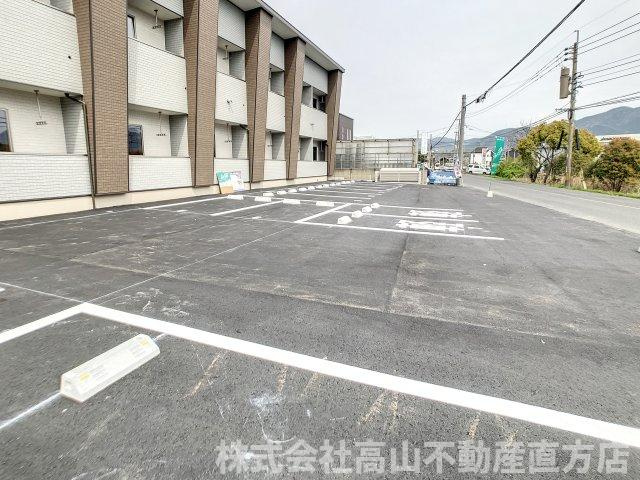 アモル筑前の駐車場
