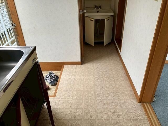 エメラルドハイツの玄関