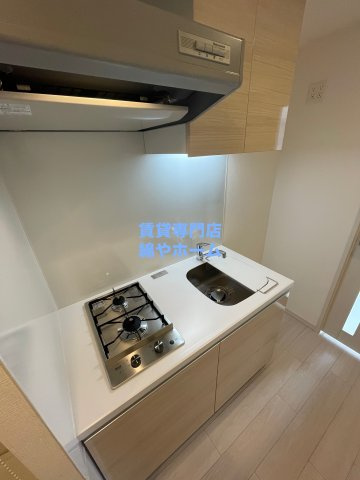 スプランディッド難波SOUTHのキッチン|きれいなキッチンです