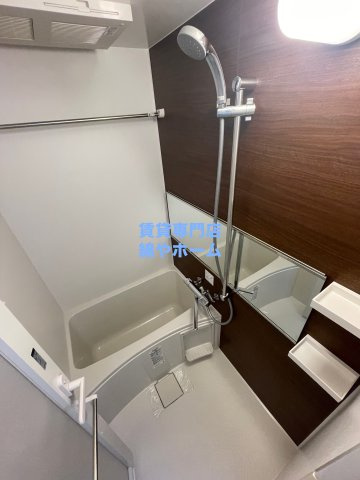 スプランディッド難波SOUTHの浴室|日々の疲れを癒すお風呂付です