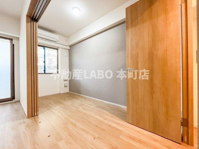 スプランディッド弁天町の寝室