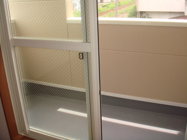 パークヒルズＭＫＳのバルコニー|ベランダ・防音断熱サッシ