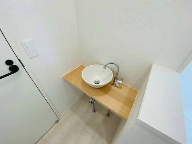 八街市八街ほ 第2期　新築戸建の独立洗面台