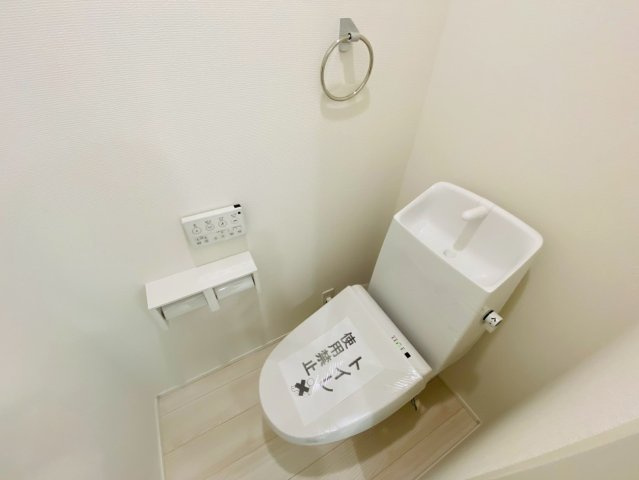 八街市八街ほ 第2期　新築戸建のトイレ