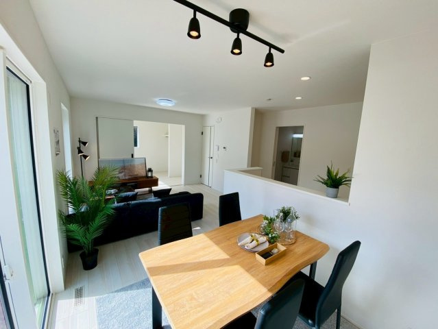 八街市八街ほ 第2期　新築戸建の居間・リビング