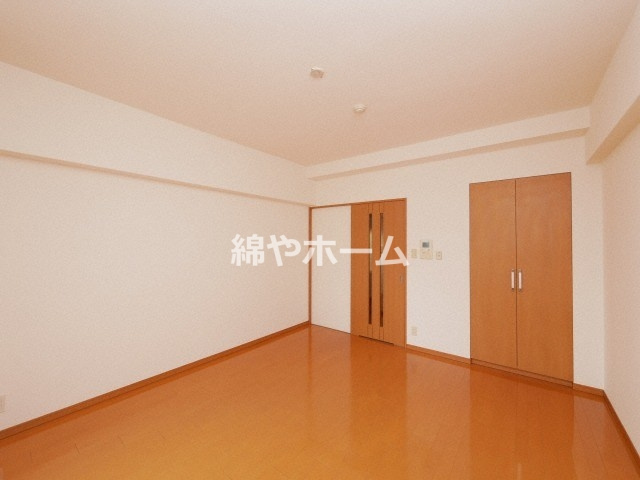 クレアート難波南イービスの洋室|落ち着いた色調の洋室です