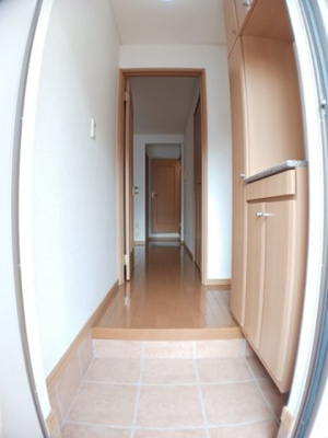 【玄関】 | ティーズ・ウィンヒルⅡ | 玄関です