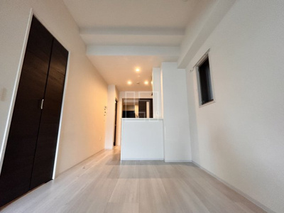 【居間・リビング】 | アザレア梅田 | アザレア梅田　ダイニングスペース