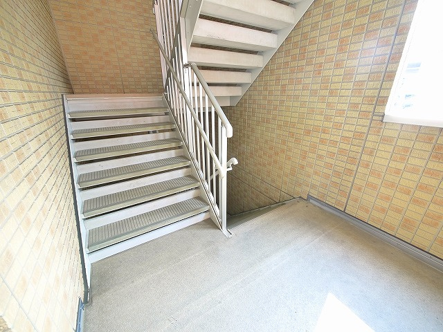 フィオーレ三条のその他共用部分|階段です