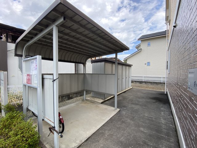 サンシャインアベニューの駐輪場