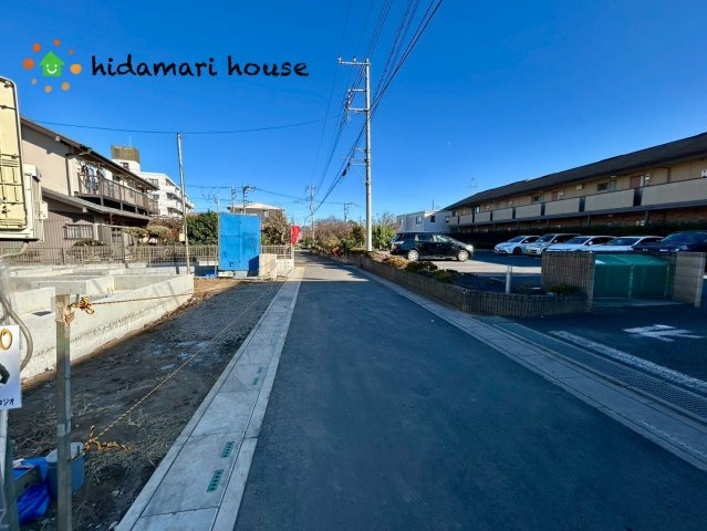 西区三橋第1期　新築戸建　ハートフルタウンHの前面道路含む現地写真