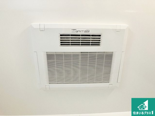 明石市西明石町　新築一戸建ての冷暖房・空調設備|四季を通して快適なバスライフをお手伝いする浴室暖房乾燥機！浴室の乾燥・暖房・涼風・換気はもちろん、２４時間換気にも対応！