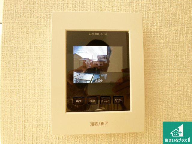 明石市西明石町　新築一戸建ての防犯設備|カラーモニターインターホン！声だけでなく来訪者の姿や顔がモニターで確認できるので、小さなお子様がいらっしゃるご家庭でも安心できます！