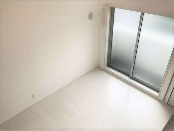 秀名館の居間・リビング