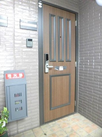 ウエストコートの玄関|102 玄関