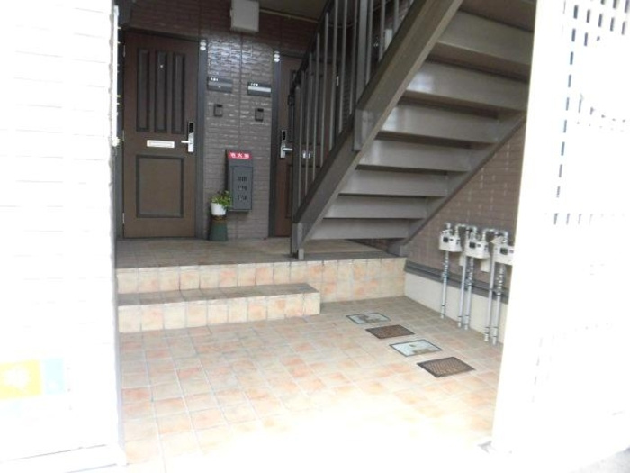 ウエストコートのエントランス|エントランス