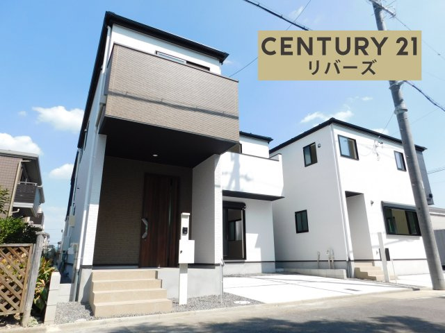 名古屋市中村区猪之越町２丁目の新築一戸建の前面道路含む現地写真|☆ラスト１棟☆　　新価格！！いつでも見学出来ます♪（お問合せ当日、平日、水曜、夜間でもＯＫ）　駐車並列２台ＯＫ！　カウンター付きＬＤＫ♪　ＷＩＣやＳＩＣなど収納豊富！　小・中学校徒歩５分圏内！