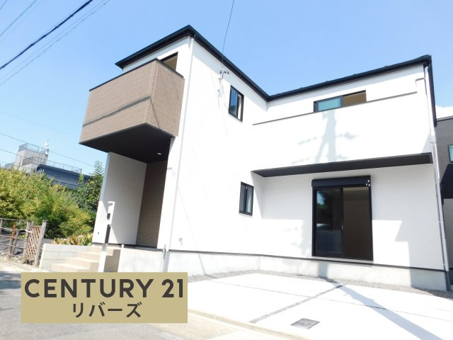 名古屋市中村区猪之越町２丁目の新築一戸建の外観|☆ラスト１棟☆　　新価格！！いつでも見学出来ます♪（お問合せ当日、平日、水曜、夜間でもＯＫ）　駐車並列２台ＯＫ！　カウンター付きＬＤＫ♪　ＷＩＣやＳＩＣなど収納豊富！　小・中学校徒歩５分圏内！