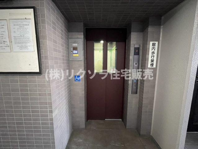 ステイツ枚方・長尾ヒルズのその他共用部分|エレベーター1基
■物件内覧・資金計画相談・住宅ローン相談、リフォーム相談、お問合せ受付中■
※当日・翌日のご内覧、ご相談はお電話でのお問合せがスムーズです！