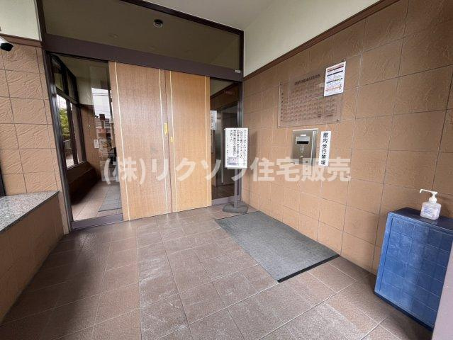 ステイツ枚方・長尾ヒルズの防犯設備|オートロック付き
■物件内覧・資金計画相談・住宅ローン相談、リフォーム相談、お問合せ受付中■
※当日・翌日のご内覧、ご相談はお電話でのお問合せがスムーズです！