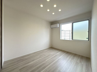 【洋室】 | Sunny Side