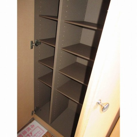 フォブールわげんの収納