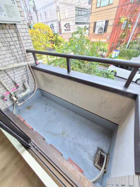 アワノビルのバルコニー