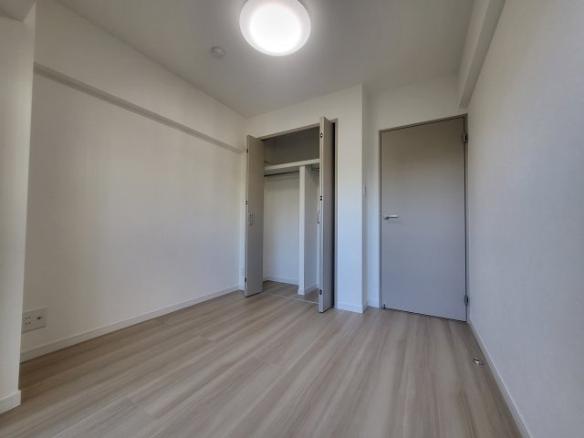 【洋室】 | ロマネスク大濠アネックス