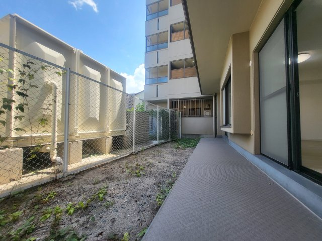 【バルコニー】 | ロマネスク大濠アネックス