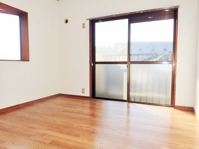 レジデンス栄Ⅱの洋室